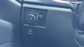 2017 Jeep Grand Cherokee - Image 30