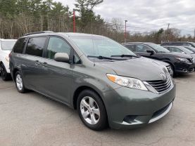 2012 TOYOTA SIENNA VAN V6, 3.5 LITER LE MINIVAN 4D