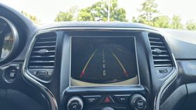 2017 Jeep Grand Cherokee - Image 41