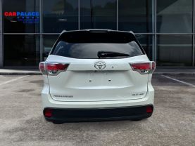 2015 TOYOTA HIGHLANDER SUV WHITE AUTOMATIC - CARPALACE, Chantilly, VA. 38.91645215435775, -77.47495885092432