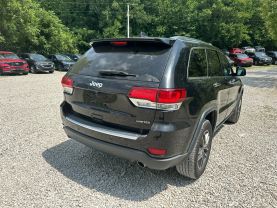 2020 JEEP GRAND CHEROKEE SUV V6, VVT, 3.6 LITER LIMITED SPORT UTILITY 4D at T&T Repairables - used car dealership in Spencer, Indiana.