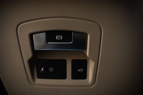 2019 LAND ROVER RANGE ROVER VELAR SUV V6, SUPERCHARGED, 3.0 LITER R-DYNAMIC SE SPORT UTILITY 4D