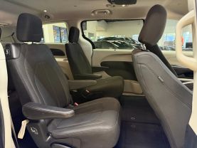 2023 CHRYSLER VOYAGER