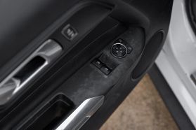 2019 Ford Mustang - Image 44