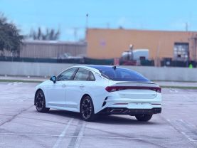 2022 KIA K5