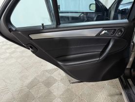 2006 MERCEDES-BENZ C-CLASS