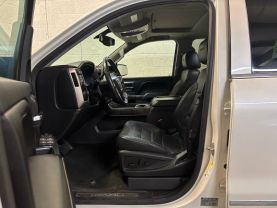 2015 GMC SIERRA 1500 CREW CAB PICKUP V8, ECOTEC3, 6.2 LITER DENALI PICKUP 4D 5 3/4 FT