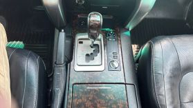 2015 Toyota Land Cruiser - Image 40
