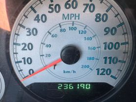 2005 CHRYSLER TOWN & COUNTRY VAN V6, 3.8 LITER TOURING MINIVAN 4D