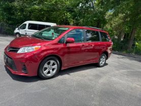 2019 TOYOTA SIENNA VAN V6, 3.5 LITER LE MINIVAN 4D