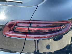 2017 Porsche Macan - Image 42