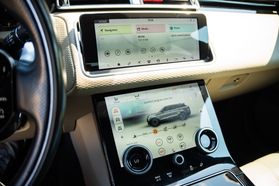 2019 LAND ROVER RANGE ROVER VELAR SUV V6, SUPERCHARGED, 3.0 LITER R-DYNAMIC SE SPORT UTILITY 4D