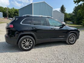 2020 JEEP CHEROKEE SUV 4-CYL, ZERO EVAP, 2.4 LITER LATITUDE PLUS SPORT UTILITY 4D at T&T Repairables - used car dealership in Spencer, Indiana.