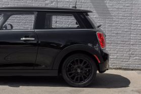 2017 MINI HARDTOP 2 DOOR HATCHBACK 3-CYL, TURBO, 1.5 LITER COOPER HATCHBACK 2D