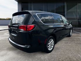2017 CHRYSLER PACIFICA VAN BLACK AUTOMATIC - CARPALACE, Chantilly, VA. 38.91645215435775, -77.47495885092432