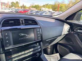 2018 JAGUAR F-PACE SUV 4-CYL, TURBO, 2.0 LITER 25T PREMIUM SPORT UTILITY 4D