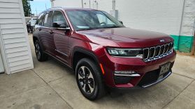 2024 Jeep Grand Cherokee 4xe - Image 3