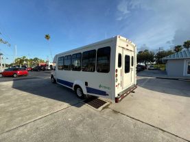 2017 FORD E450 SUPER DUTY CUTAWAY CUTAWAY V10, 6.8 LITER CUTAWAY VAN 2D