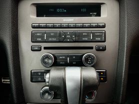 2011 Ford Mustang - Image 25