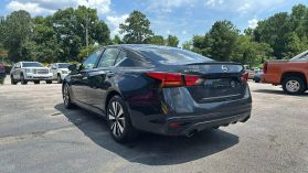 2019 Nissan Altima - Image 7