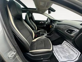 2017 Infiniti Qx30 Sport Suv 4d - Image 15