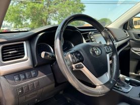 2019 TOYOTA HIGHLANDER SUV V6, 3.5 LITER LE PLUS SPORT UTILITY 4D