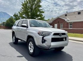 2019 TOYOTA 4RUNNER SUV V6, 4.0 LITER SR5 SPORT UTILITY 4D