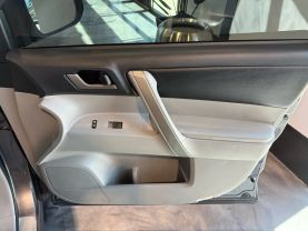 2011 TOYOTA HIGHLANDER SUV V6, 3.5 LITER SPORT UTILITY 4D