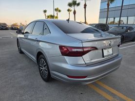 2021 Volkswagen Jetta - Image 4
