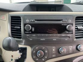 2012 TOYOTA SIENNA VAN V6, 3.5 LITER LE MINIVAN 4D