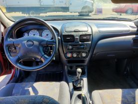 2001 NISSAN SENTRA SEDAN 4-CYL, 2.0 LITER SE SEDAN 4D