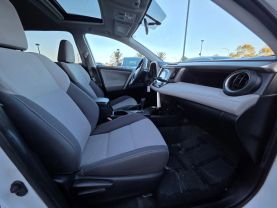 2015 Toyota Rav4 - Image 14