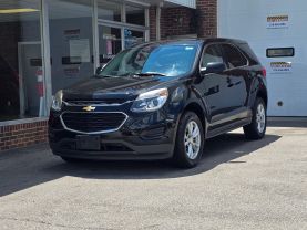 2017 Chevrolet Equinoxls Sport Utility 4d - Image 4