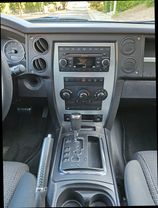 2009 JEEP COMMANDER SPORT UTILITY 4D