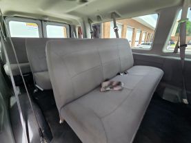 2007 Ford E350 Super Duty Passengerxlt Extended Van 3d - Image 25