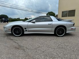 2002 PONTIAC FIREBIRD COUPE V8, 5.7 LITER FORMULA COUPE 2D