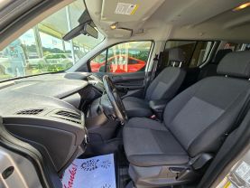 2017 Ford Transit Connect Passengerxl Van 4d - Image 10