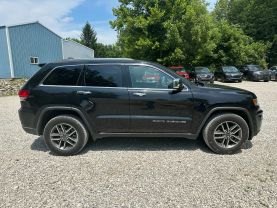 2020 JEEP GRAND CHEROKEE SUV V6, VVT, 3.6 LITER LIMITED SPORT UTILITY 4D at T&T Repairables - used car dealership in Spencer, Indiana.