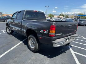 2004 GMC SIERRA 2500 CREW CAB PICKUP V8, 6.0 LITER SLT PICKUP 4D 6 1/2 FT