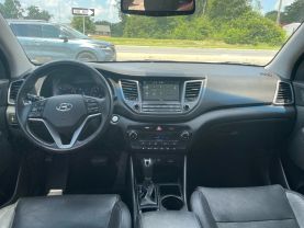 2017 Hyundai Tucson - Image 18