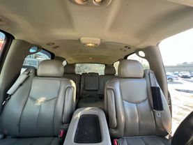 2005 Chevrolet Tahoe - Image 15