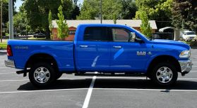 2018 RAM 2500 CREW CAB PICKUP NEW HOLLAND BLUE AUTOMATIC - Capital City Auto