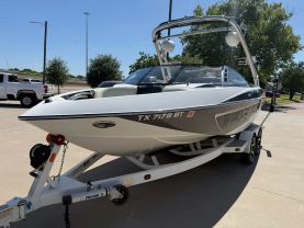 2013 MALIBU WAKESETTER 21 VLX WATERCRAFT - -