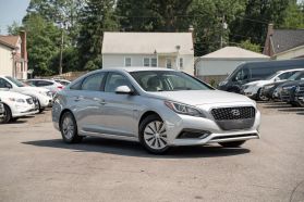 2017 HYUNDAI SONATA HYBRID SEDAN 4-CYL, HYBRID, 2.0 LITER SE SEDAN 4D