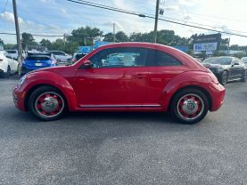 Used 2018 VOLKSWAGEN BEETLE HATCHBACK 4-CYL, TURBO, 2.0 LITER 2.0T COAST HATCHBACK 2D - LA Auto Star located in Virginia Beach, VA