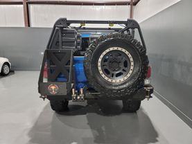 2017 Toyota Tacoma Double Cab - - Image 4