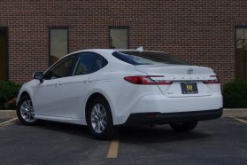 2025 TOYOTA CAMRY SEDAN 4-CYL, HYBRID, 2.5 LITER LE SEDAN 4D