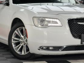2016 CHRYSLER 300 SEDAN V6, 3.6 LITER 300C SEDAN 4D