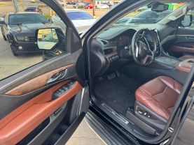 2015 CADILLAC ESCALADE ESV SUV V8, 6.2 LITER LUXURY SPORT UTILITY 4D