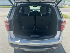 2017 Ford Explorer - Image 9